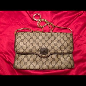 *SOLD* ❤️Gucci Clutch❤️